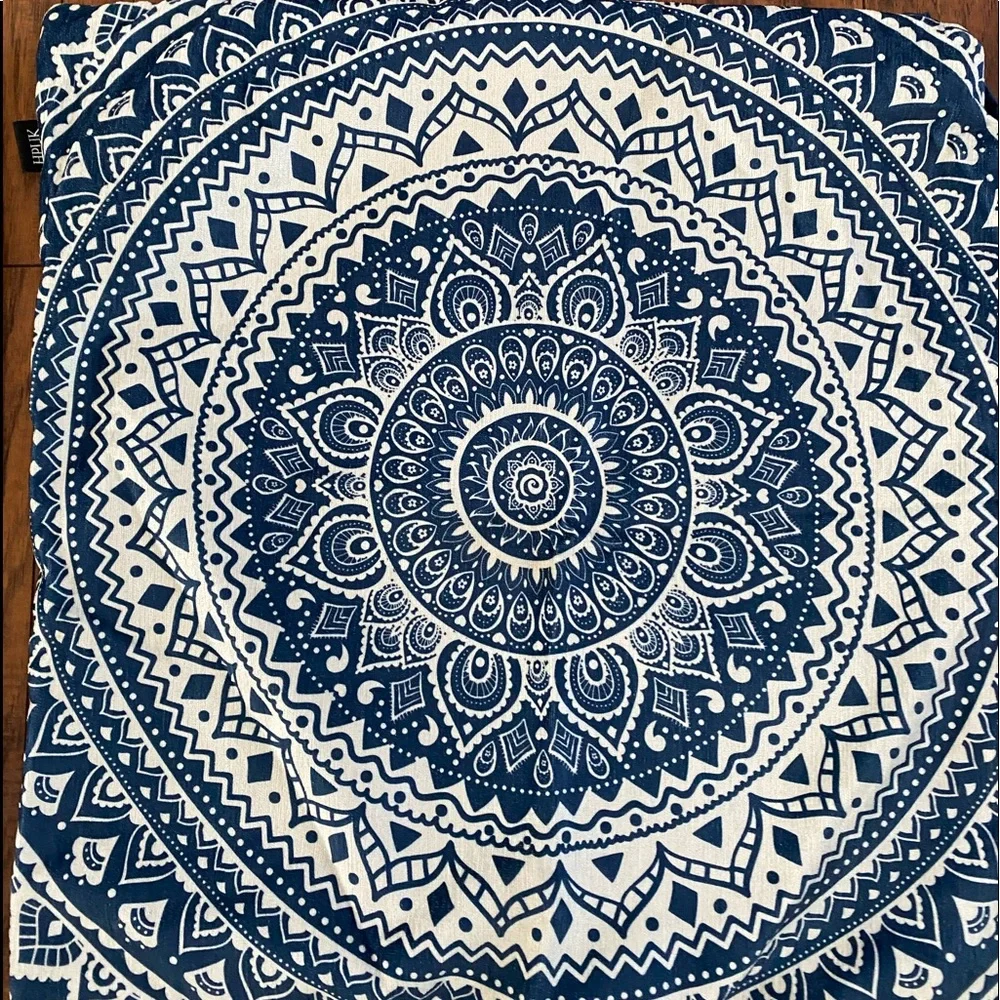 Blue & White Medallion Pillow Covers - Picture 2 of 4